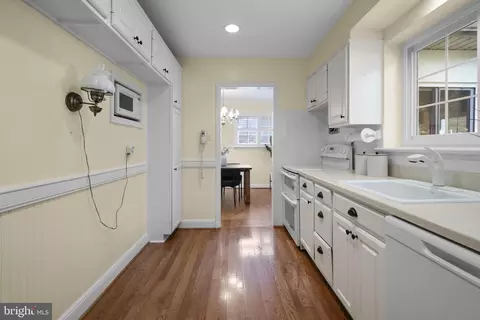 Entry Way - 19 Eastmoor Dr, Silver Spring, MD 20901 photo 1 of 2