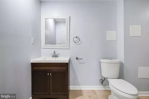 Bath - 10705 Lockridge Dr, Silver Spring, MD 20901 photo 5 of 7