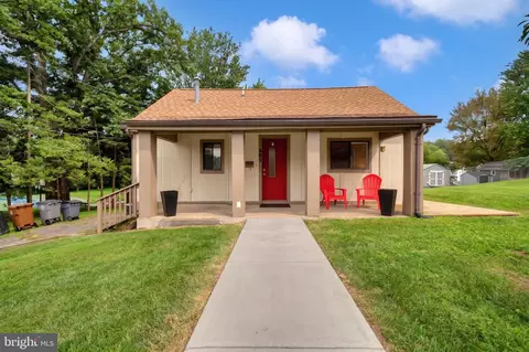 327 S Horners Ln, Rockville, MD 20850