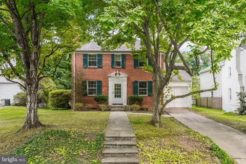 5706 Glenwood Rd, Bethesda, MD 20817