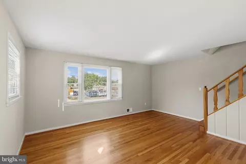 Living - 3109 Medway St, Silver Spring, MD 20902 photo 2 of 3