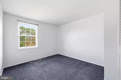 Bedroom - 17676 Kohlhoss Rd, Poolesville, MD 20837 photo 4 of 7