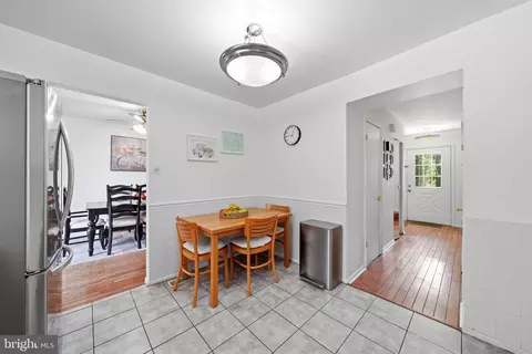 Entry Way - 17641 Longview Ln, Olney, MD 20832 photo 3 of 3