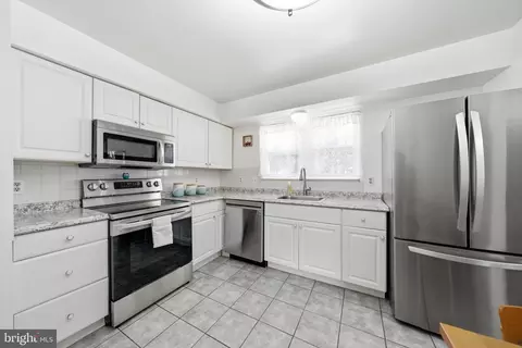 Kitchen - 17641 Longview Ln, Olney, MD 20832 photo 1 of 3