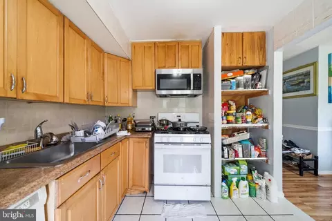 Kitchen - 3954 Bel Pre Rd #7, Silver Spring, MD 20906 photo 2 of 3