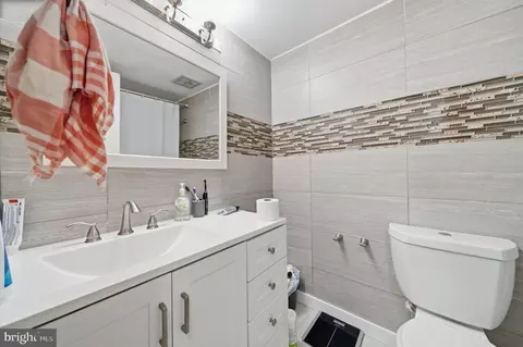 Bath - 3954 Bel Pre Rd #7, Silver Spring, MD 20906 photo 1 of 2