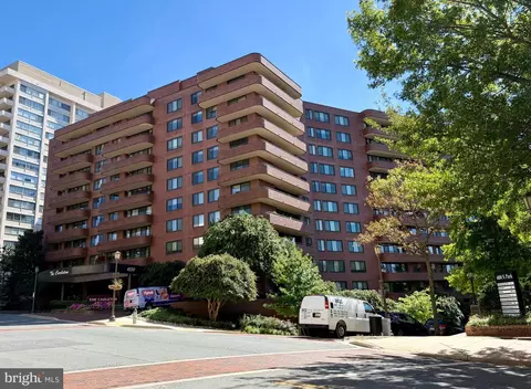 4550 N Park Ave #701, Chevy Chase, MD 20815