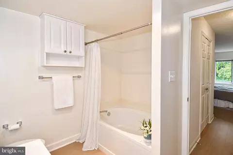 Bath - 14809 Pennfield Cir #415, Silver Spring, MD 20906 photo 2 of 3