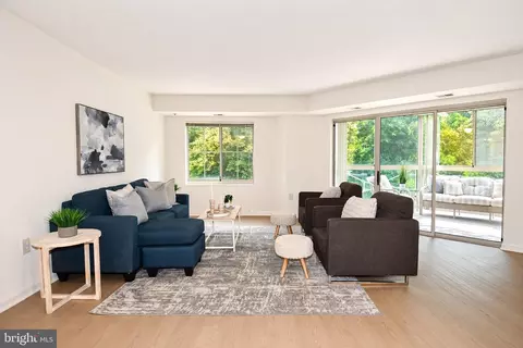 Living - 14809 Pennfield Cir #415, Silver Spring, MD 20906 photo 2 of 3