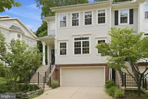 3322 Mills Crossing Pl, Kensington, MD 20895