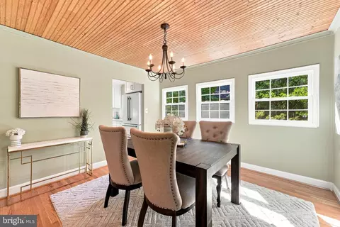 Dining - 9129 Walden Rd, Silver Spring, MD 20901 photo 3 of 4