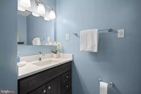 Bath - 9407 Seminole St, Silver Spring, MD 20901 photo 2 of 4