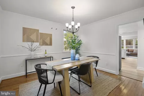 Dining - 9407 Seminole St, Silver Spring, MD 20901 photo 1 of 3