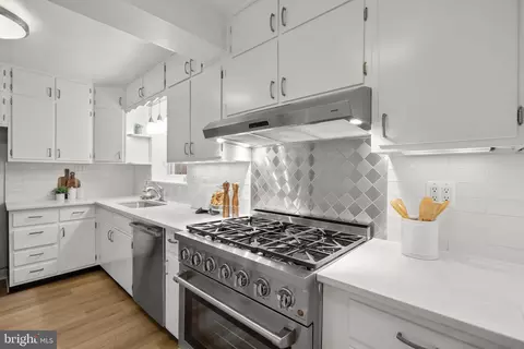 Kitchen - 9407 Seminole St, Silver Spring, MD 20901 photo 5 of 7