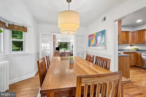 Dining - 213 Piping Rock Dr, Silver Spring, MD 20905 photo 2 of 3