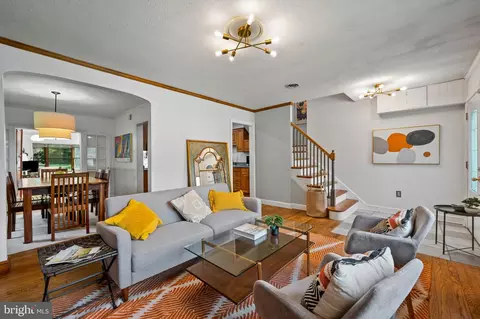 Living - 213 Piping Rock Dr, Silver Spring, MD 20905 photo 7 of 7