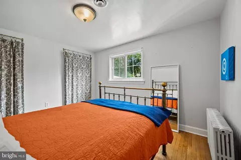 Bedroom - 213 Piping Rock Dr, Silver Spring, MD 20905 photo 3 of 8