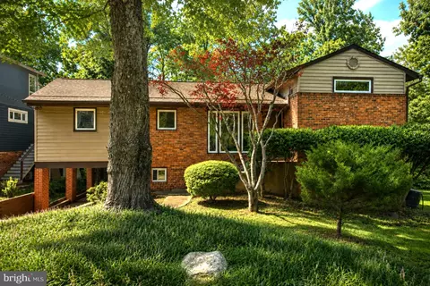 6408 W Halbert Rd, Bethesda, MD 20817