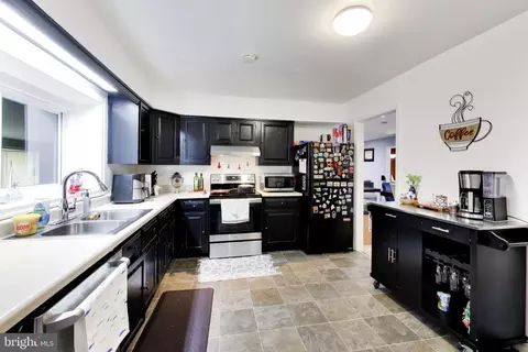 Kitchen - 16012 Batson Rd, Spencerville, MD 20868 photo 2 of 3