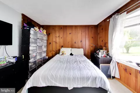 Bedroom - 16012 Batson Rd, Spencerville, MD 20868 photo 9 of 14