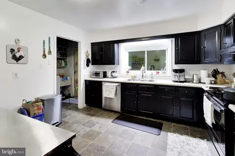 Kitchen - 16012 Batson Rd, Spencerville, MD 20868 photo 3 of 3