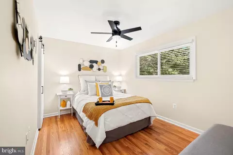 Bedroom - 143 Ritchie Ave, Silver Spring, MD 20910 photo 1 of 2