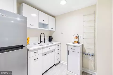 Kitchen - 143 Ritchie Ave, Silver Spring, MD 20910 photo 5 of 5
