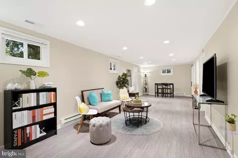 Living - 143 Ritchie Ave, Silver Spring, MD 20910 photo 3 of 6