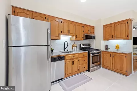 Kitchen - 143 Ritchie Ave, Silver Spring, MD 20910 photo 1 of 5