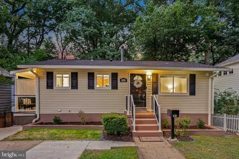 Exterior - 143 Ritchie Ave, Silver Spring, MD 20910 photo 1 of 10