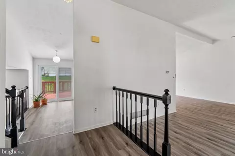 Entry Way - 3049 Memory Ln, Silver Spring, MD 20904 photo 1 of 3