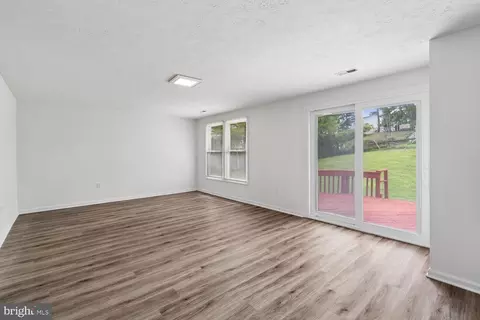 Living - 3049 Memory Ln, Silver Spring, MD 20904 photo 5 of 5