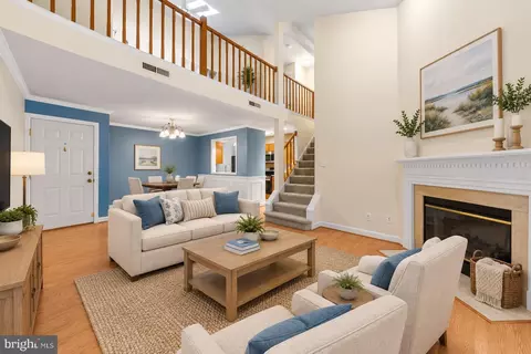 5907 Barbados Pl #203, Rockville, MD 20852