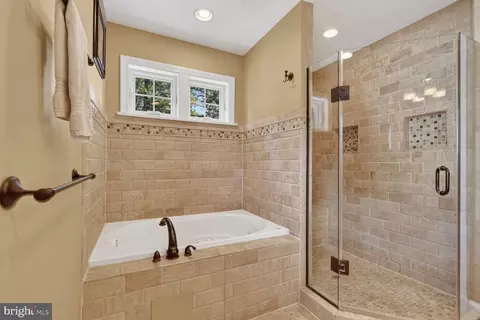 Bath - 10115 Gates Ave, Silver Spring, MD 20902 photo 1 of 5