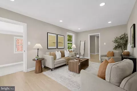 Living - 9205 Glenville Rd, Silver Spring, MD 20901 photo 2 of 5