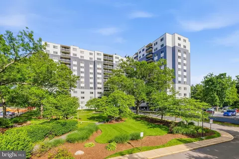 7333 New Hampshire Ave #1109, Takoma Park, MD 20912