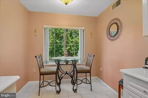 Dining - 14809 Pennfield Cir #405, Silver Spring, MD 20906 photo 3 of 4