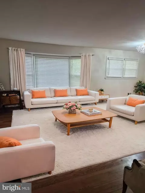 Living - 2136 Edgewater Pkwy, Silver Spring, MD 20903 photo 3 of 3