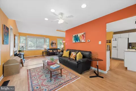 Living - 14701 Fireside Dr, Silver Spring, MD 20905 photo 4 of 5