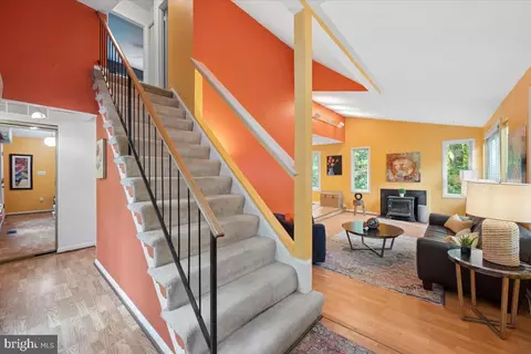 Entry Way - 14701 Fireside Dr, Silver Spring, MD 20905 photo 3 of 8