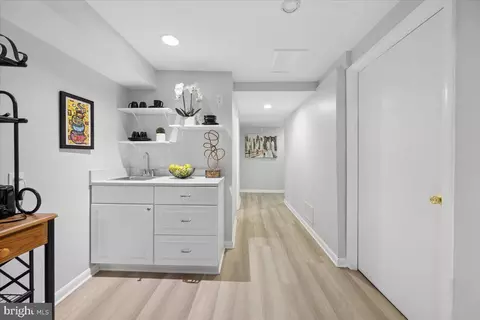 Entry Way - 14701 Fireside Dr, Silver Spring, MD 20905 photo 6 of 8