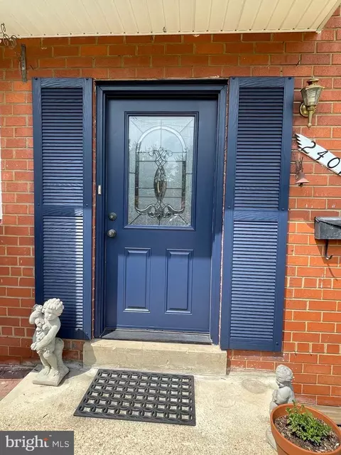 Exterior - 2407 Hayden Dr, Silver Spring, MD 20902 photo 4 of 7