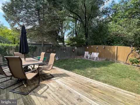 Exterior - 2407 Hayden Dr, Silver Spring, MD 20902 photo 6 of 7