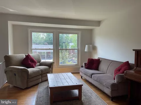 Living - 2407 Hayden Dr, Silver Spring, MD 20902 photo 1 of 3
