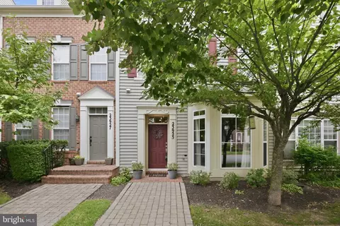 23925 Catawba Hill Dr, Clarksburg, MD 20871