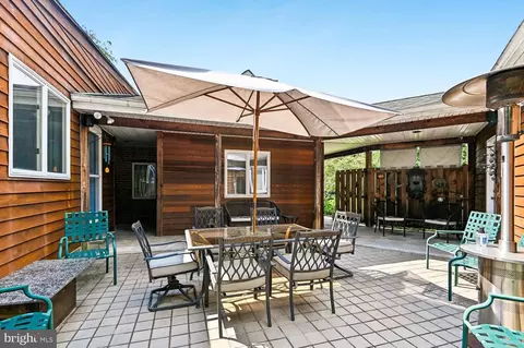 Other - 18 Watergate Ct, Silver Spring, MD 20905 photo 6 of 16