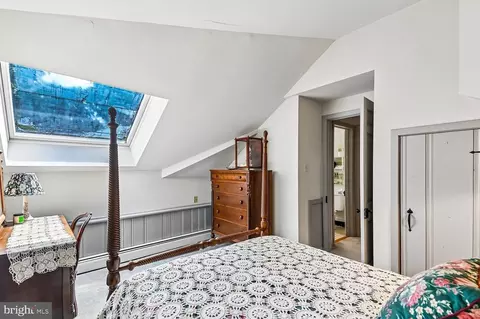 Bedroom - 18 Watergate Ct, Silver Spring, MD 20905 photo 13 of 13