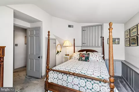 Bedroom - 18 Watergate Ct, Silver Spring, MD 20905 photo 12 of 13