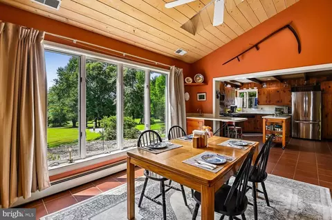 Dining - 18 Watergate Ct, Silver Spring, MD 20905 photo 1 of 8