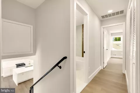 Entry Way - 2329 Blue Valley Dr, Silver Spring, MD 20904 photo 4 of 4